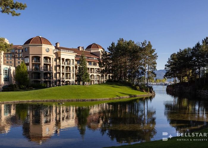 Stay at The Royal Kelowna Hotel - Your Lakeside Retreat